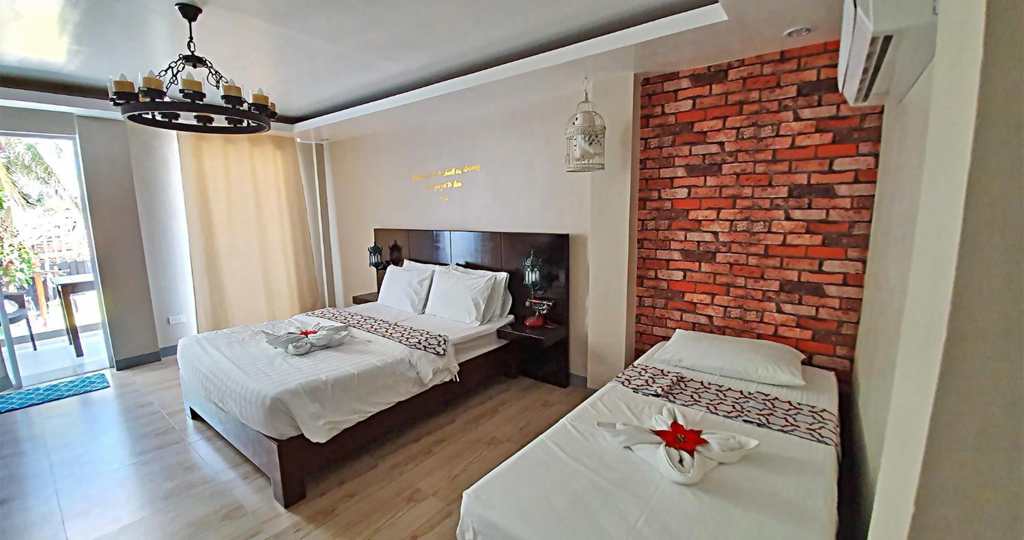 Casa Almarenzo Bed & Breakfast Bolinao Dış mekan fotoğraf