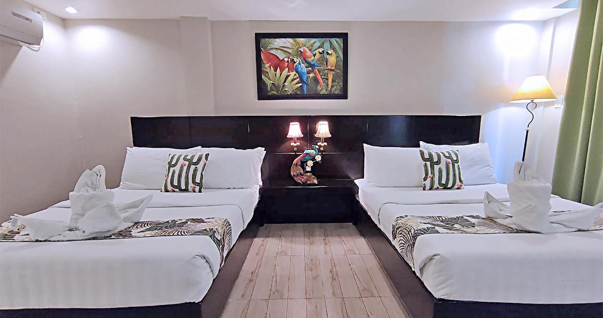 Casa Almarenzo Bed & Breakfast Bolinao Dış mekan fotoğraf