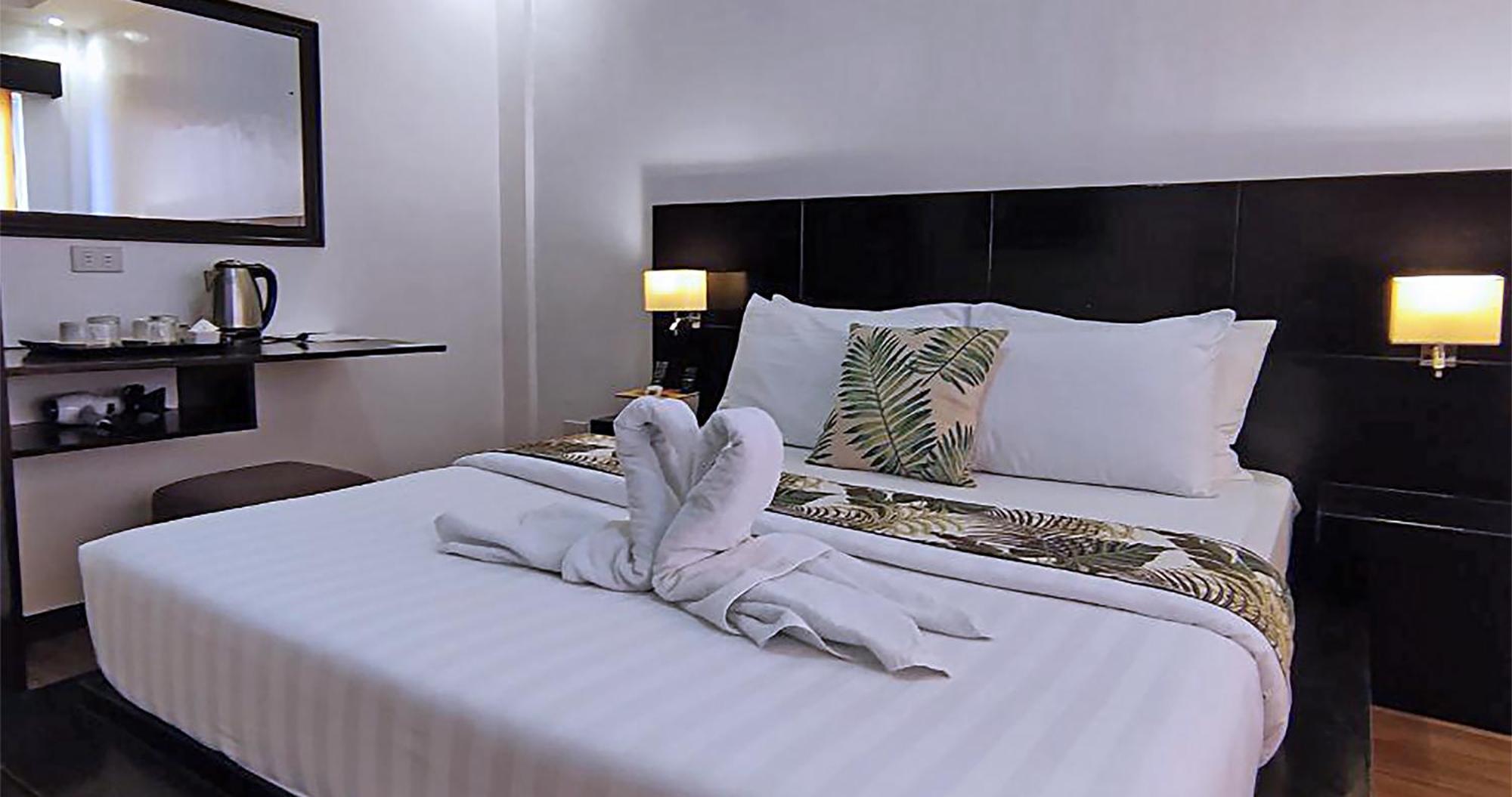 Casa Almarenzo Bed & Breakfast Bolinao Dış mekan fotoğraf