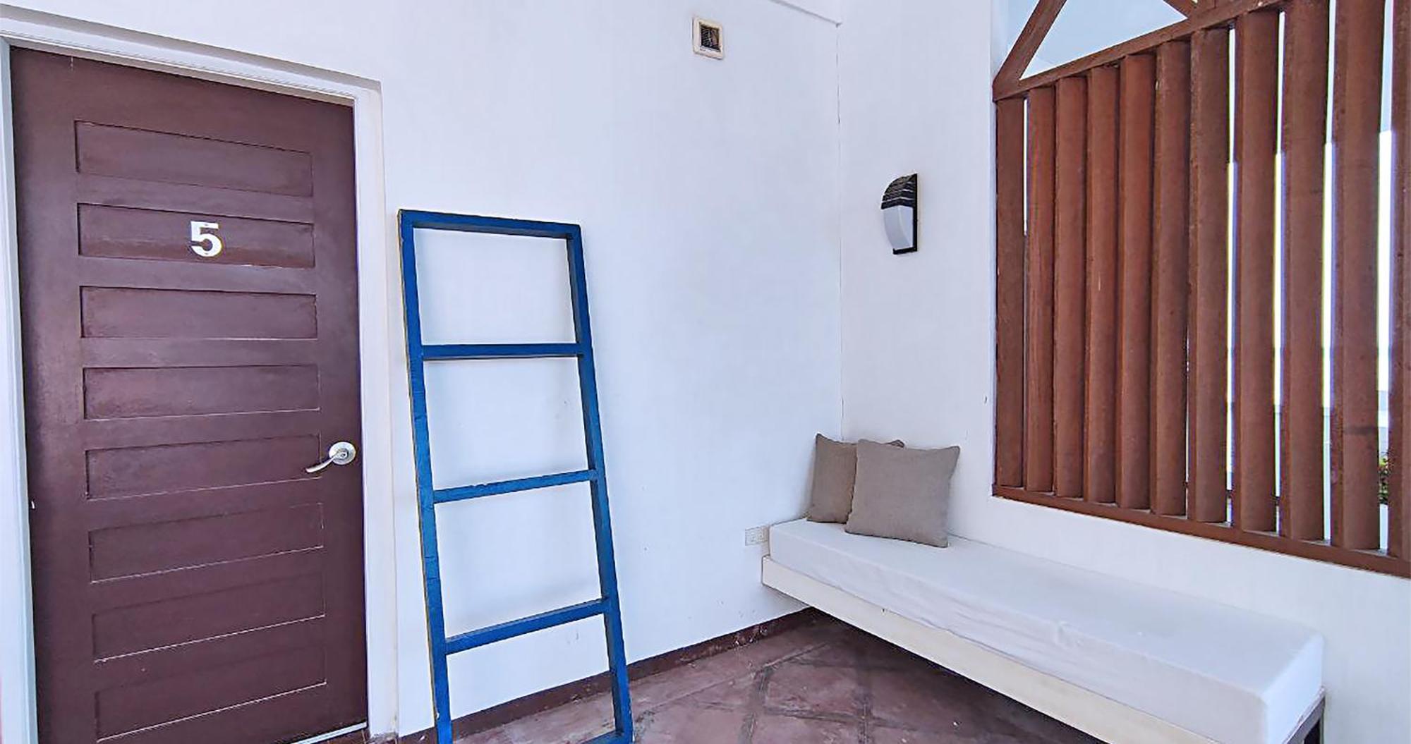 Casa Almarenzo Bed & Breakfast Bolinao Dış mekan fotoğraf