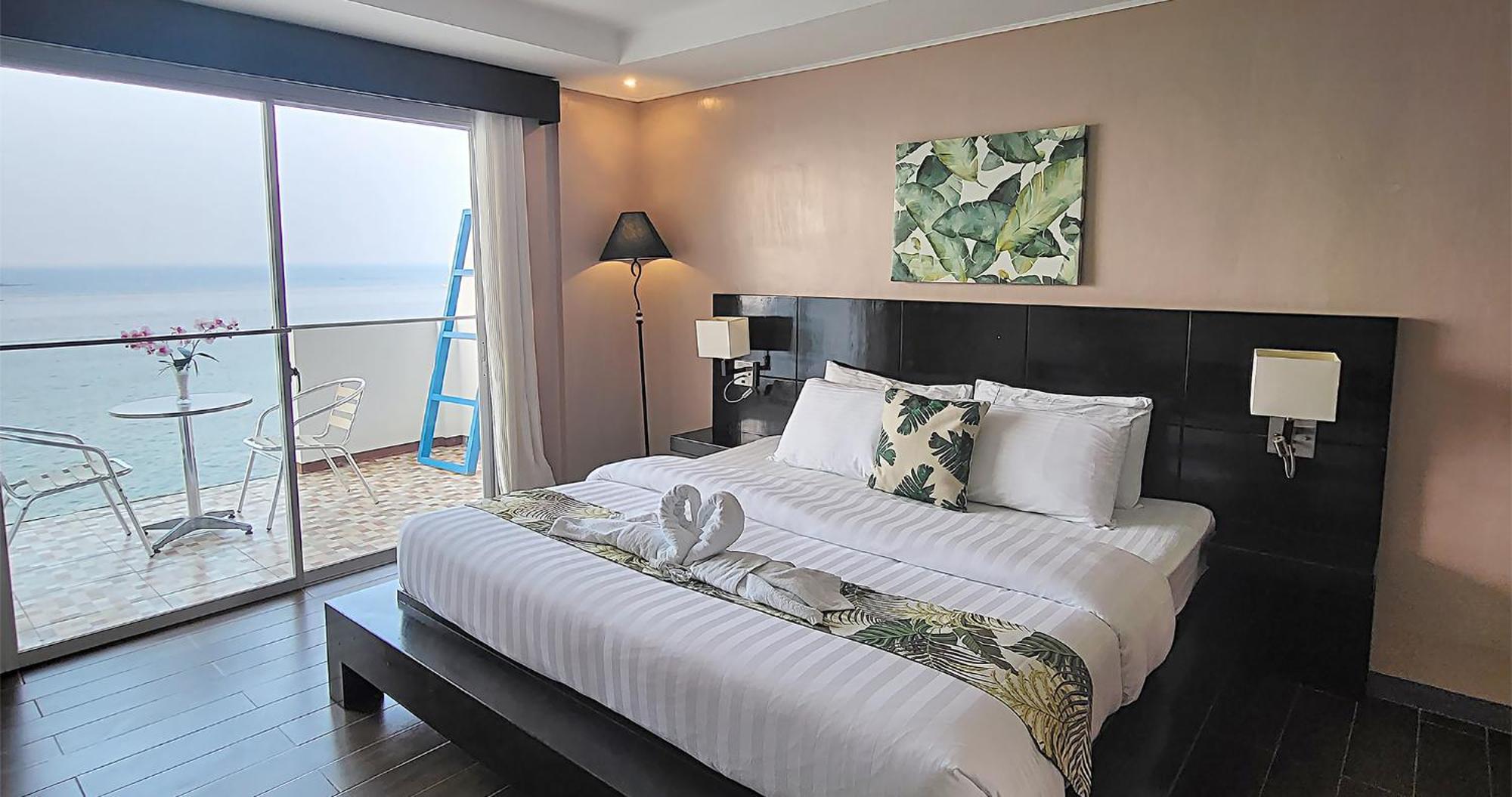 Casa Almarenzo Bed & Breakfast Bolinao Dış mekan fotoğraf